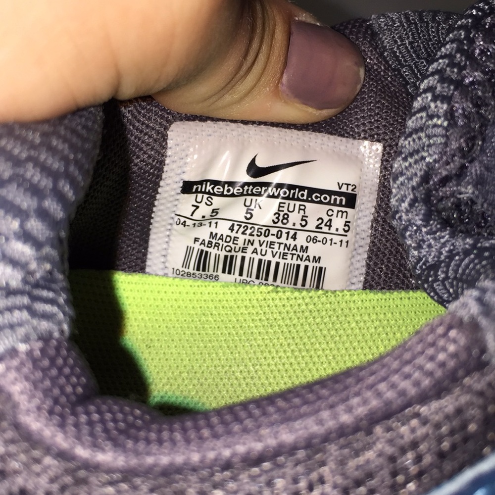 Women’s Nike Sneakers Size 7.5 turquoise and gray - Picture 7 of 8